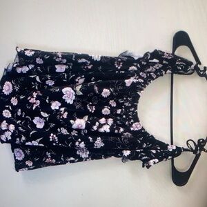 Strap floral print flowy top